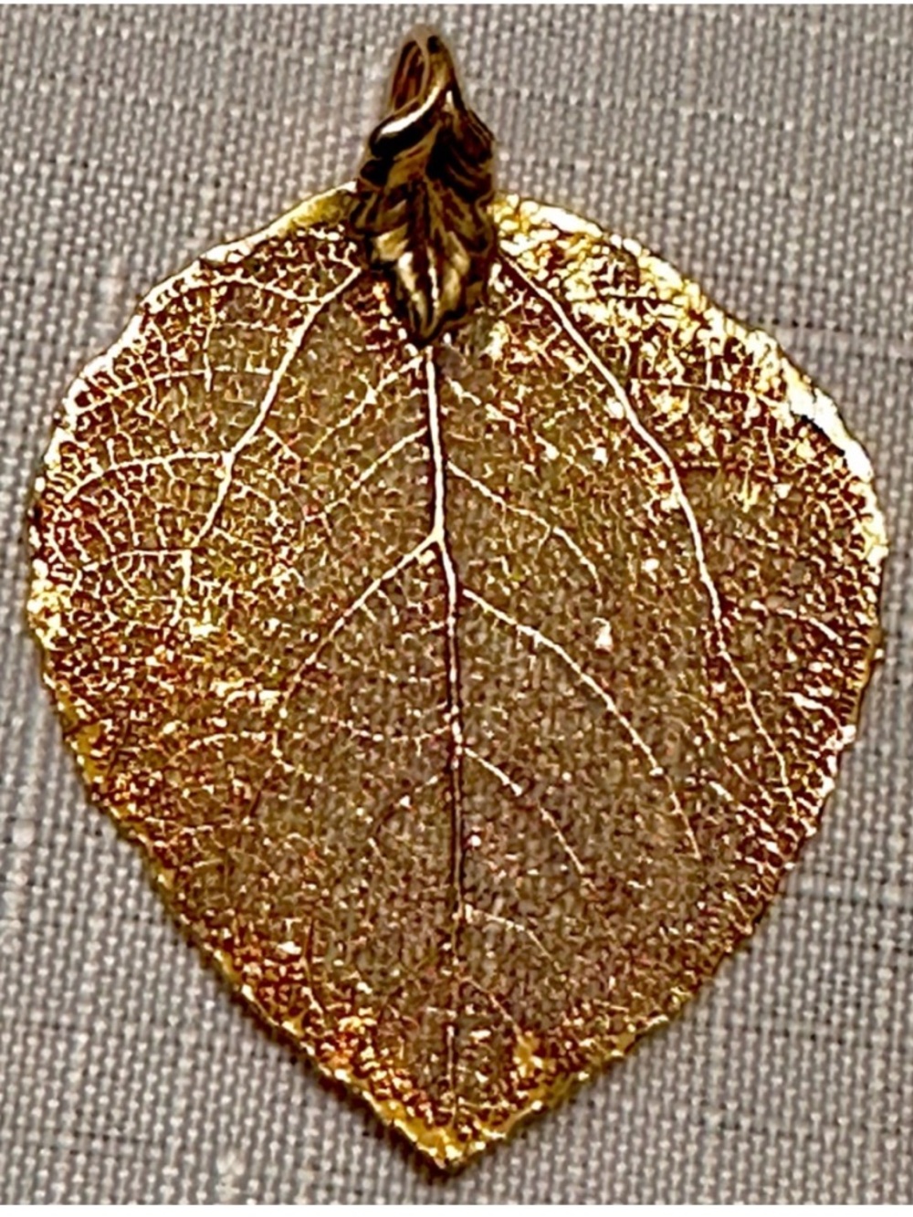 ✨🍃 Tiny Leaf, Major Golden Goddess Energy 🍃✨